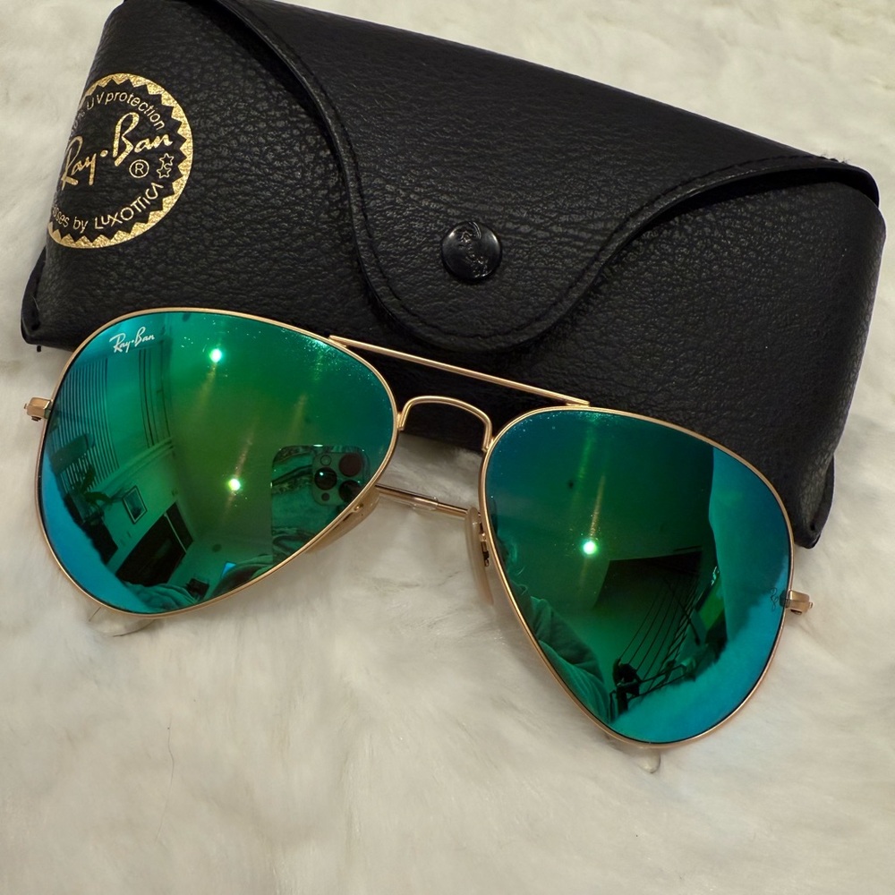 Ray-Ban Gold Frame with Green Lenses Sunglasses